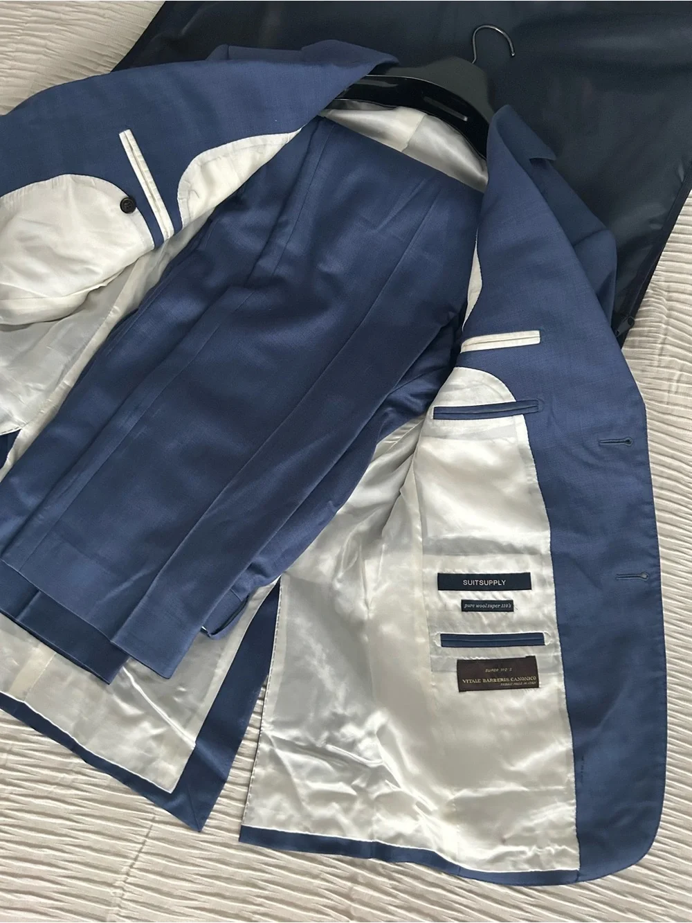 Suitsupply lightweight nylon